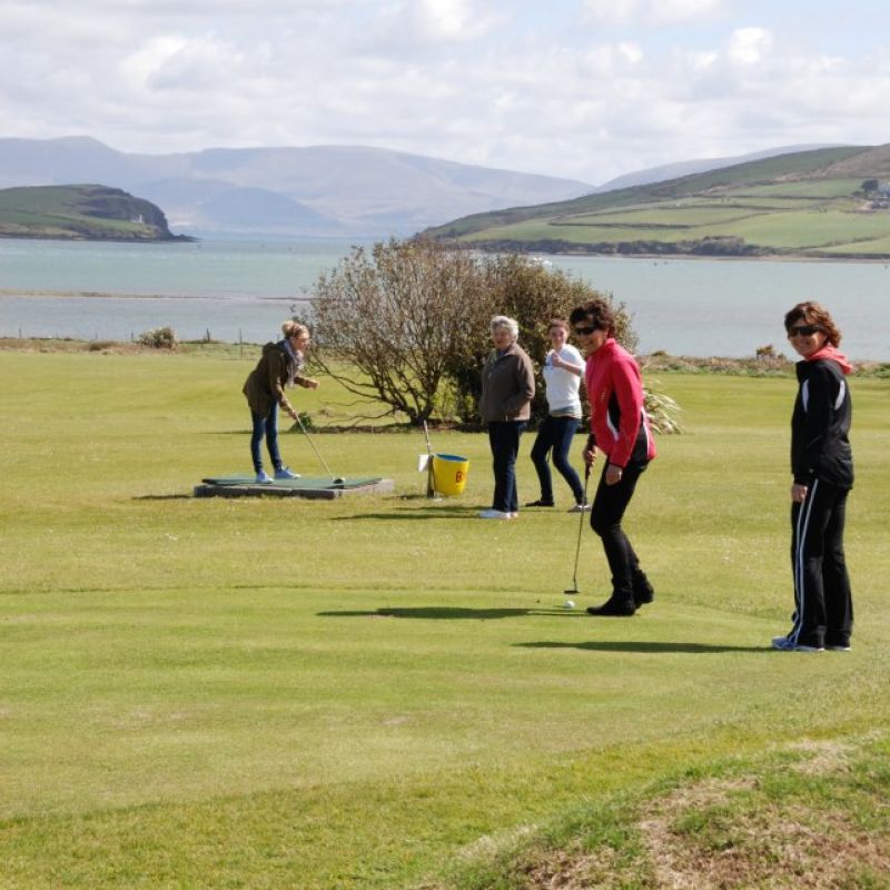 Dingle Pitch and Putt & Fungie's Crazy Golf