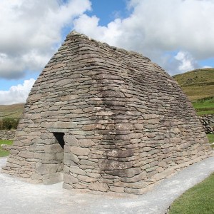 Gallarus Oratory/Sáipéilín Ghallarais Gallarus Oratory/Sáipéilín Ghallarais