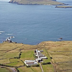 Ionad an Bhlascaoid Mhóir/The Blasket Centre